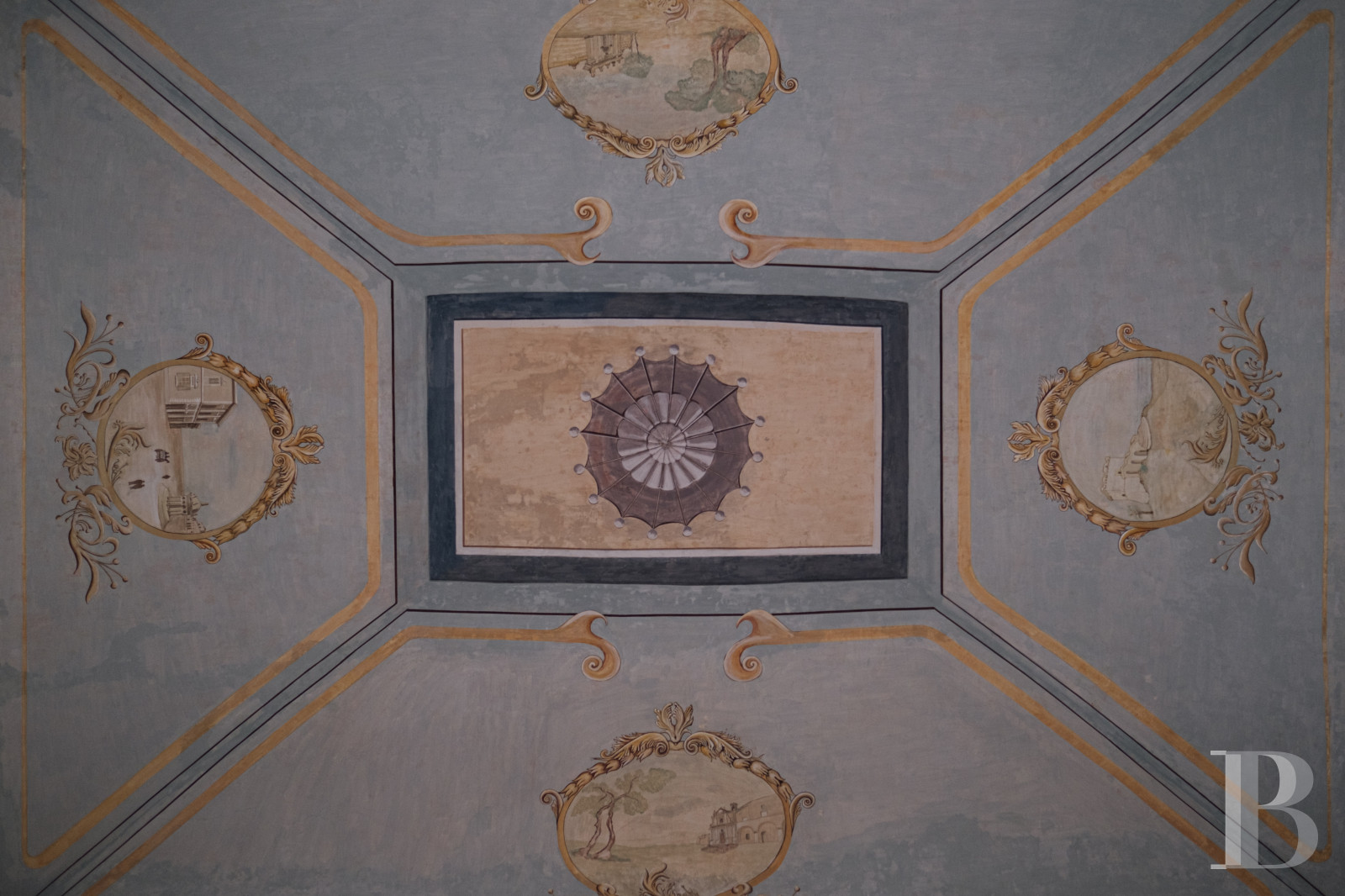 A vast Renaissance palace with a citrus garden in Nardo, Puglia  - photo  n°27